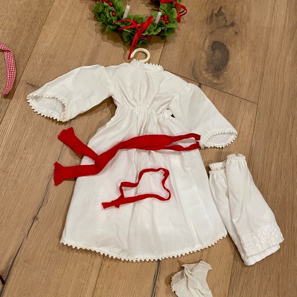 American Girl Kirsten Doll with Multiple outfits, accessories… - Picture 8 of 11